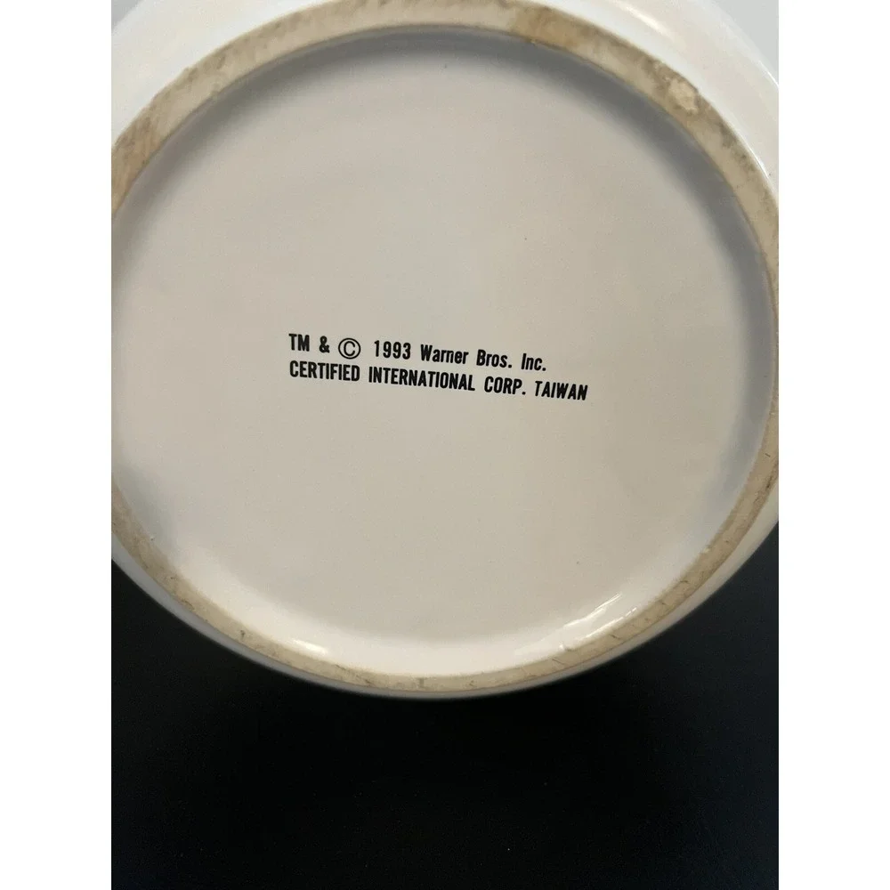 1993 Warner Bros Inc. Bugs Bunny Ceramic Cookie Jar